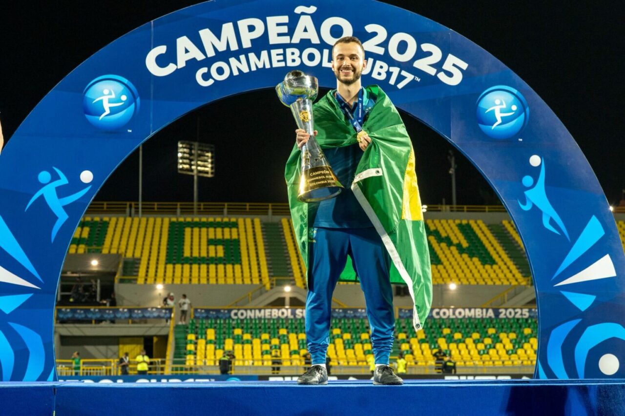 André Thiele, do Paraná Clube, na seleção brasileira sub-17