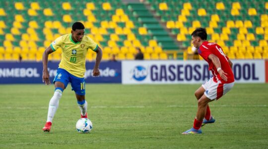 O atacante Kayke, do Athletico Paranaense, no jogo Brasil x Chile