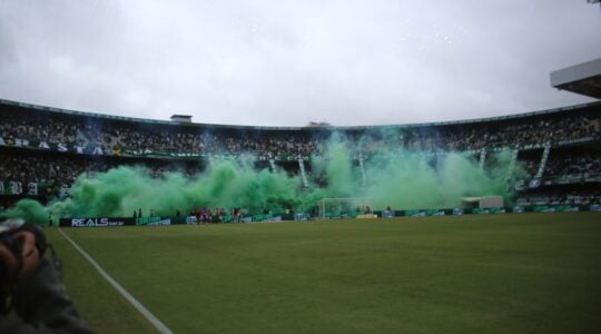 Torcida do Coritiba no Couto Pereira: promoção de ingressos
