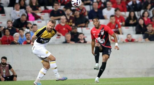 O lateral-direito Hayen Palacios, do Athletico Paranaense