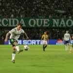O lateral Zeca em Coritiba x Novorizontino