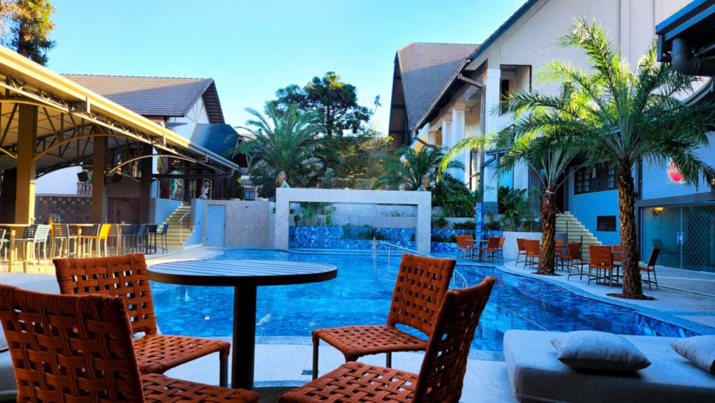Resort vira "prato cheio" para público 60+ que busca qualidade de vida no Paraná