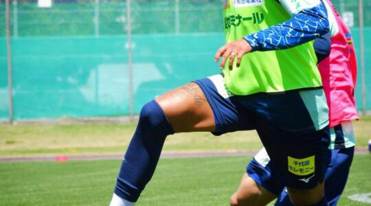 O volante Val, ex-Coritiba