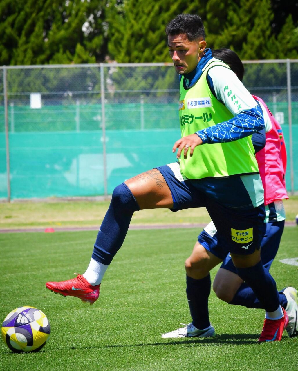 O volante Val, ex-Coritiba