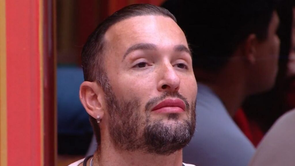 bbb-bbb25-bbb-25-big-brother-brasil-2025-enquete-uol-bbb-votalhada-porcentagem-parcial-atualizada-quem-sai-do-bbb-diego-hypolito-16-04