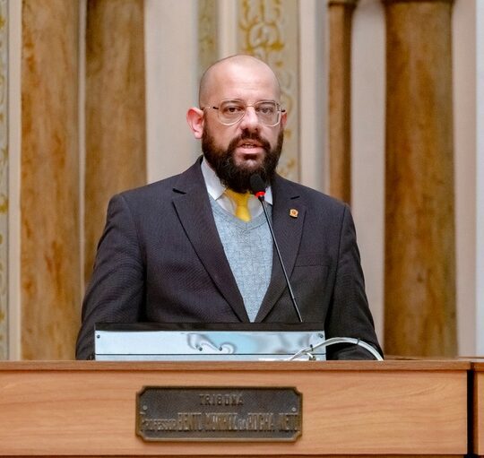 representação eder borges fala sobre Ku Klux Klan