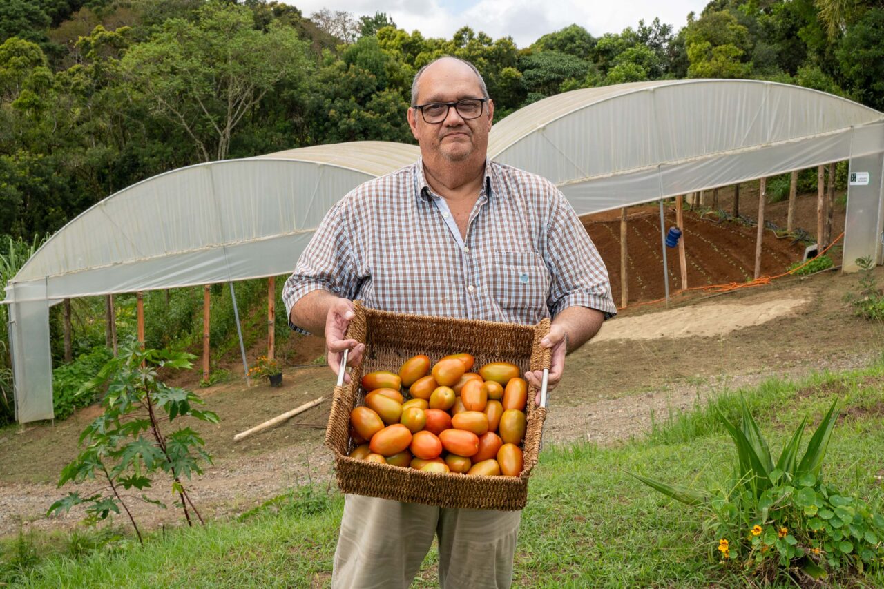 jose_cassiano_gomes_dos_reis_presidente_da_cooperativa_agropecuaria_de_quatro_barras