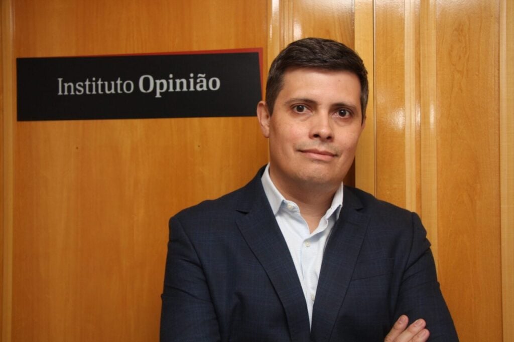 pesquisa opinião Arilton Freres