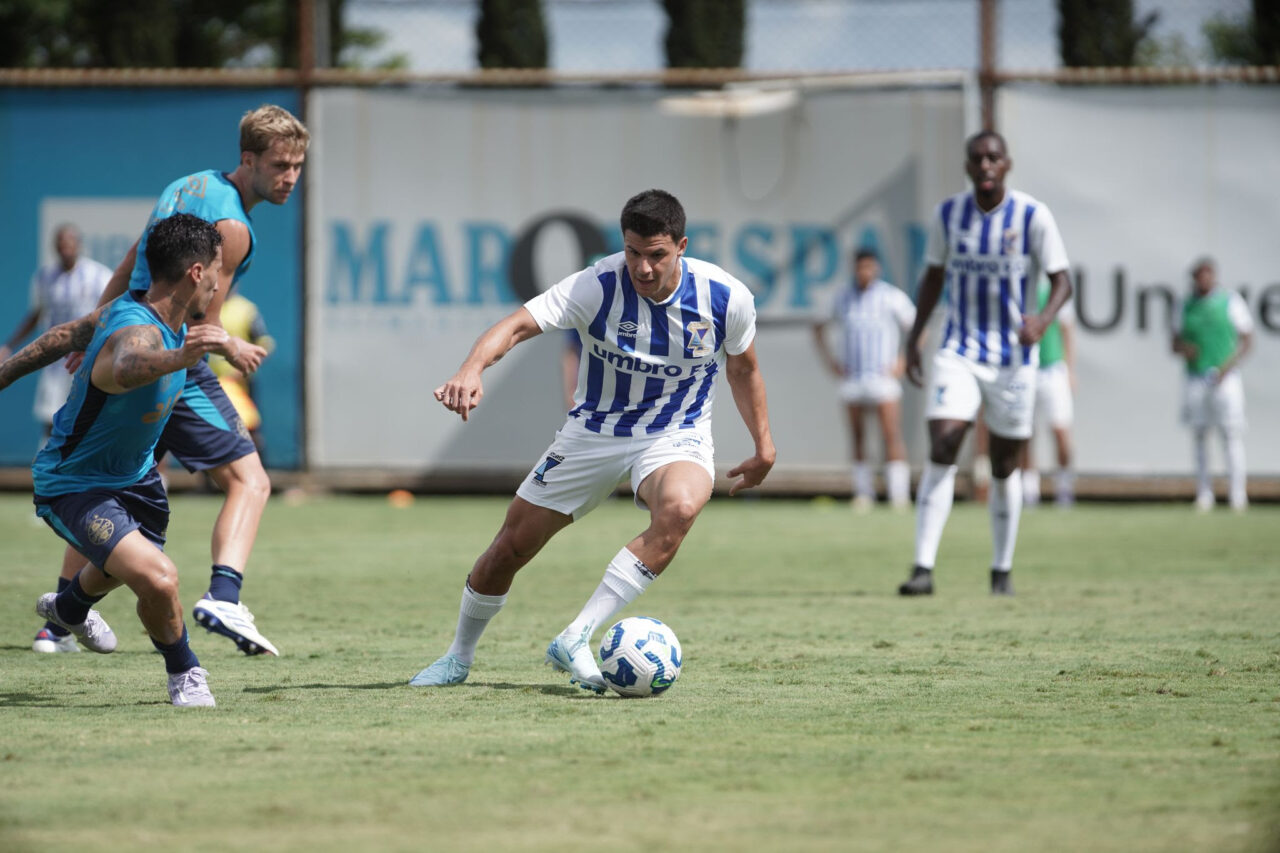 Augusto Galvan em jogo do Azuriz