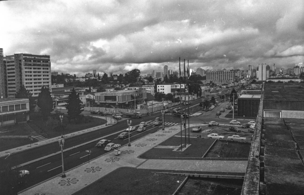 00494403 (1)