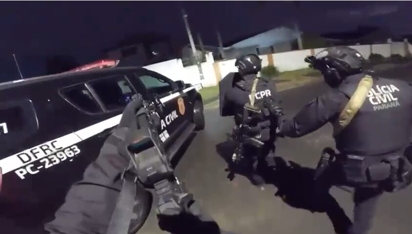 14policia3