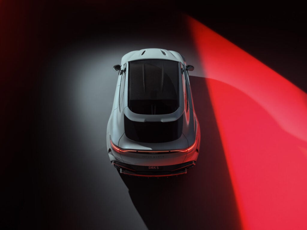 Aston Martin DBX S_13