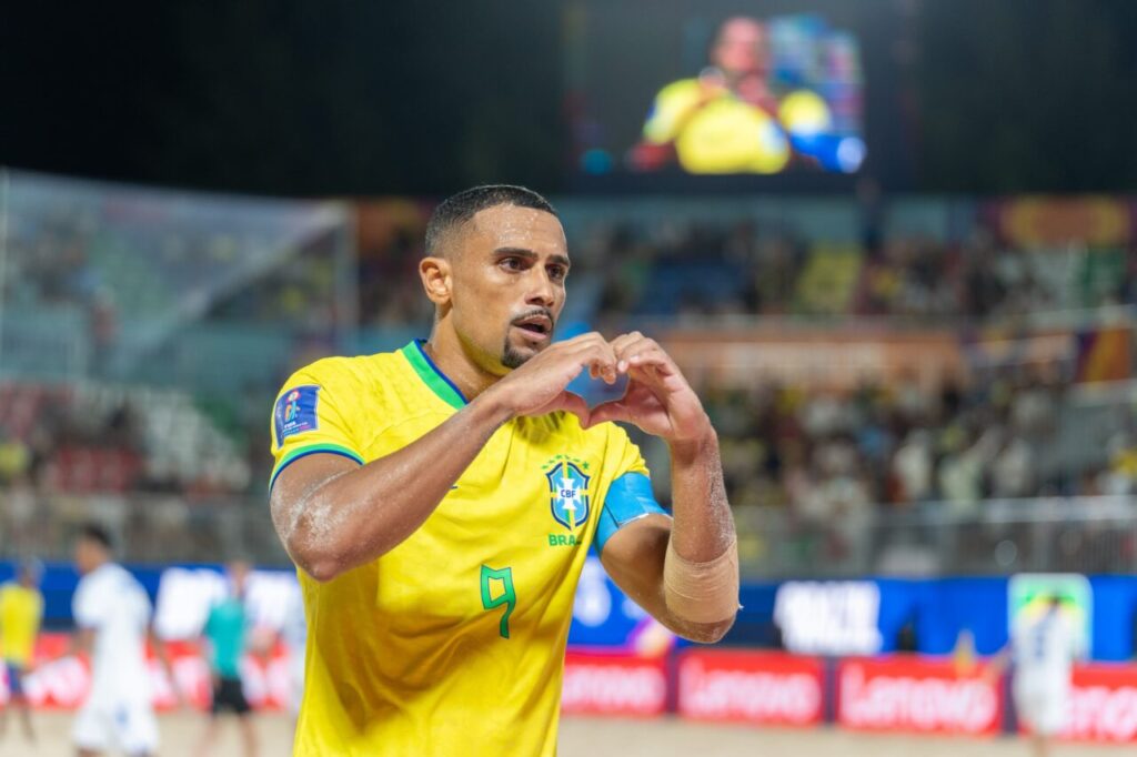 Rodrigo é o capitão da Seleção na Copa do Mundo de Beach Soccer 2025