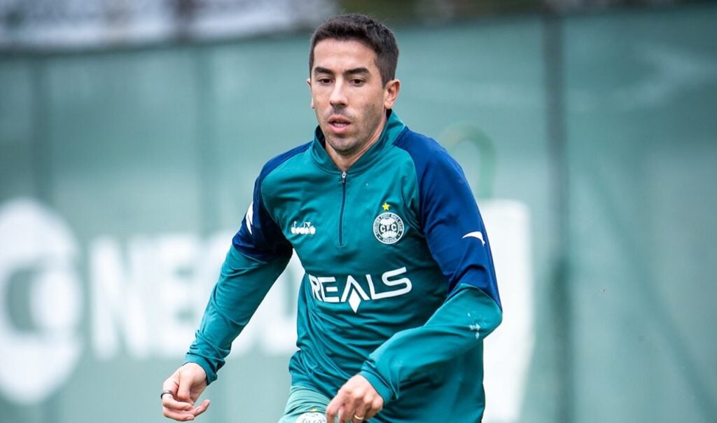 O meia uruguaio Carlos De Pena, do Coritiba