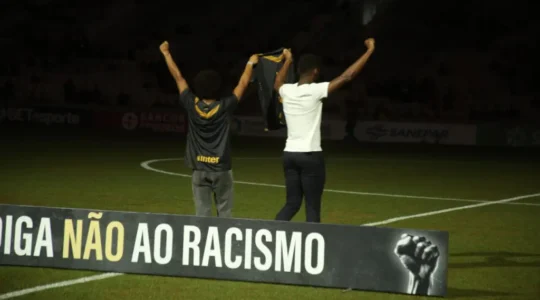 Campanha contra o racismo no futebol