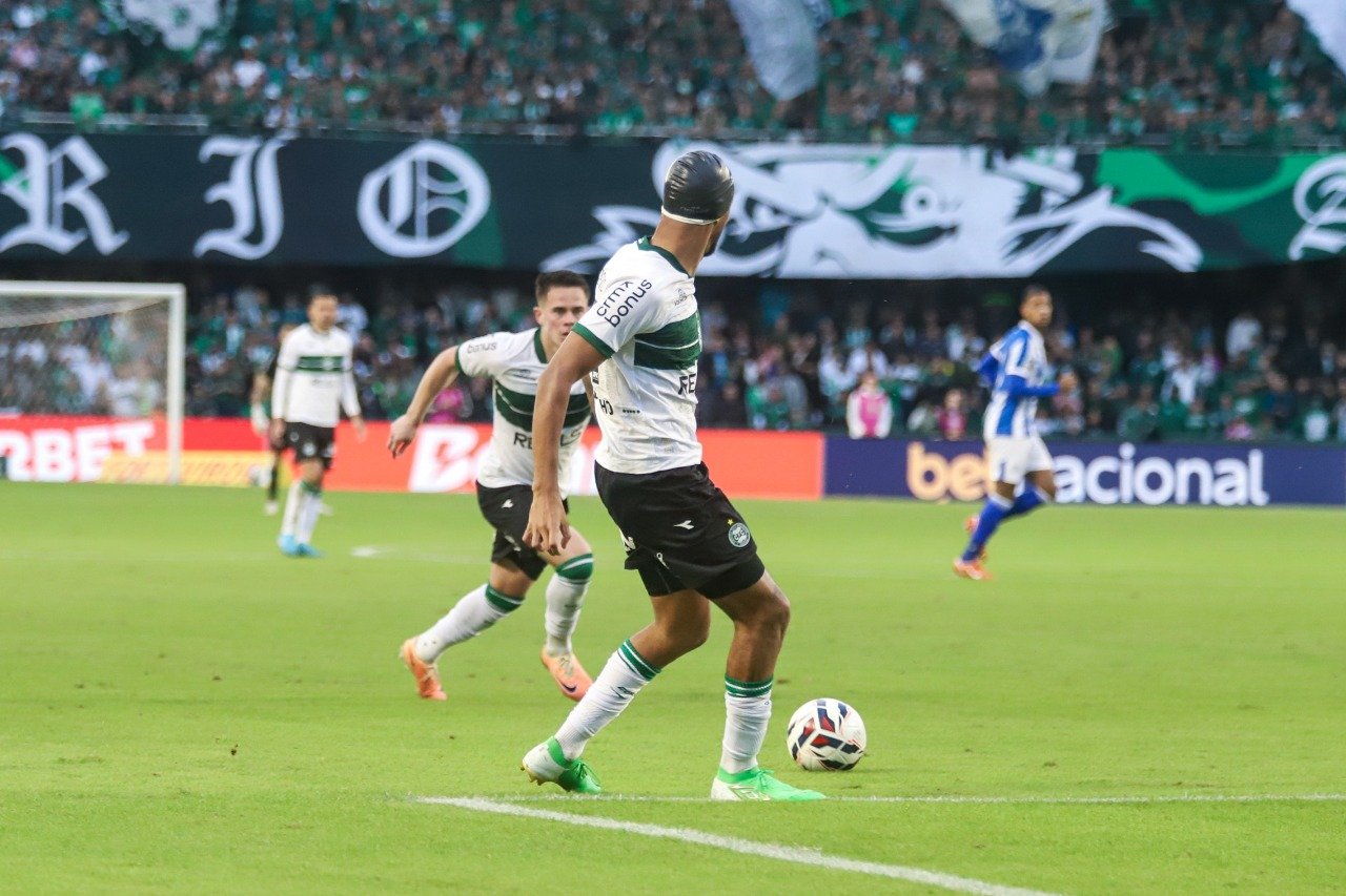 Geovane Meurer em Coritiba 2x1 Avaí