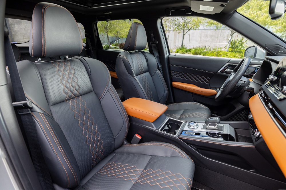 Outlander_PHEV_Signature_Interna (54)