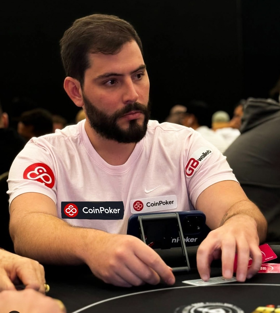 Olívio Gontijo: poker