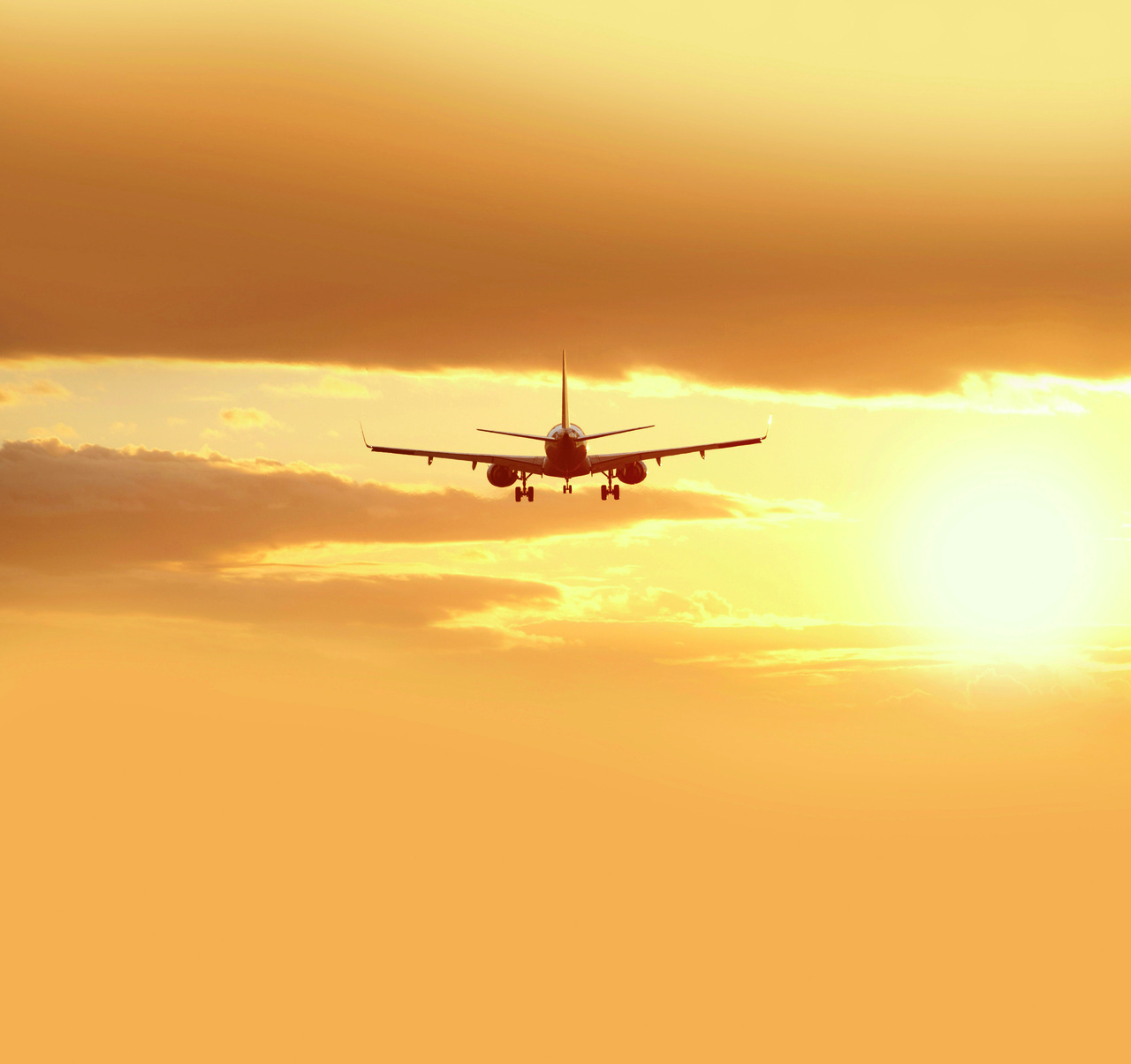 Private Jet 6_Easy-Resize.com (1)
