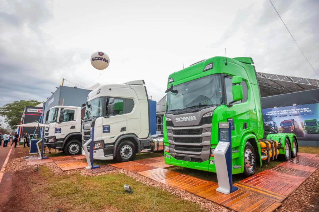 RH 460 6×4 X-gas
