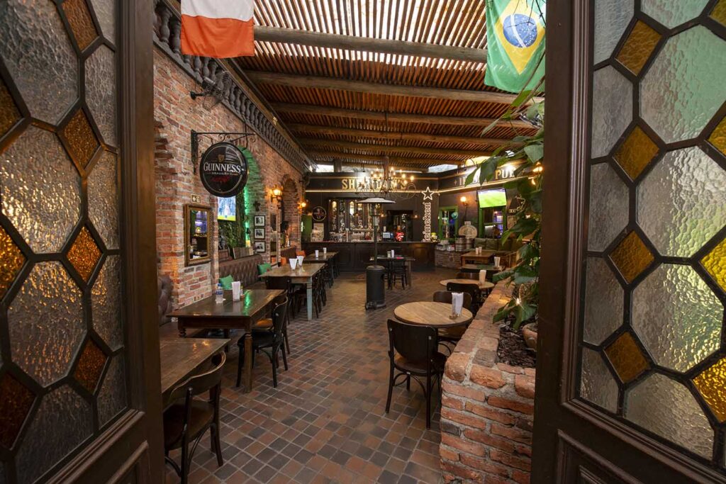 Sheridans Irish Pub – foto Leo Karan (2)