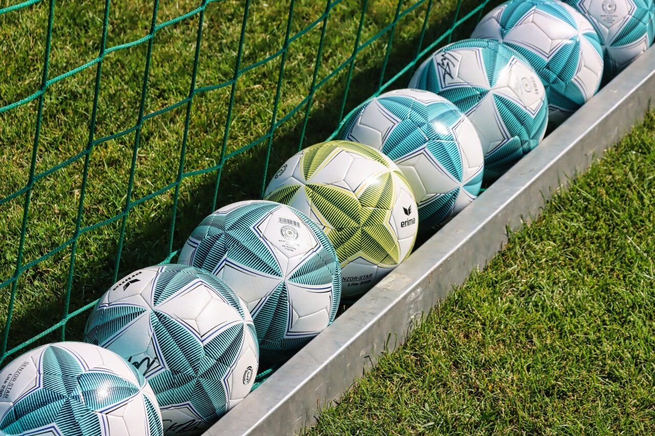balls-8049598_1920