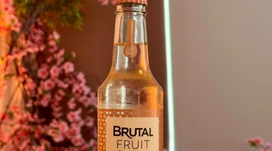 bebida brutal fruit