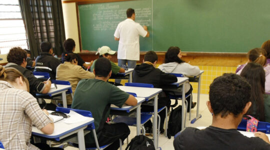 educacao reajuste