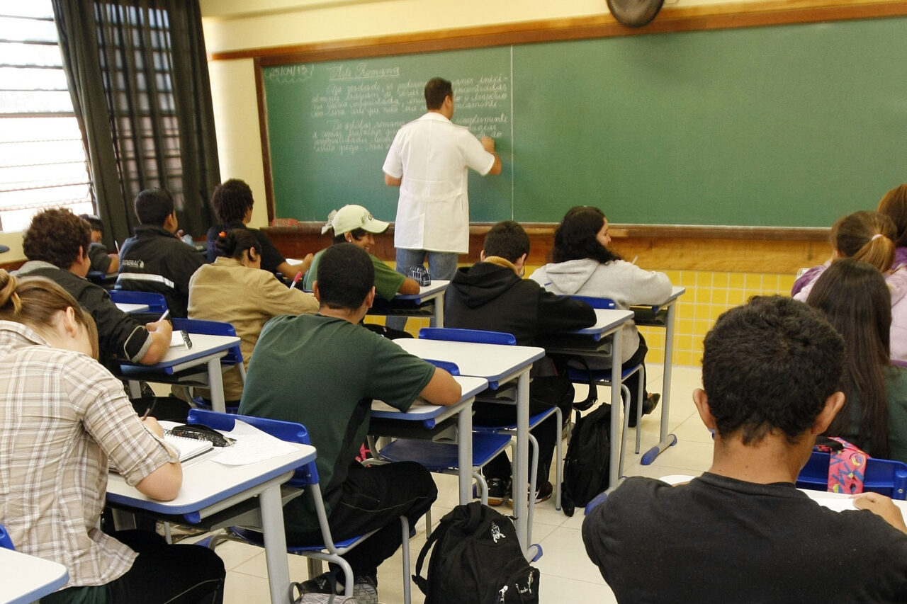 educacao reajuste