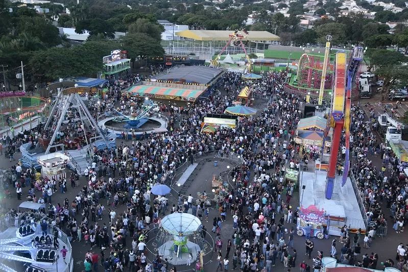 expoingá políticos maringá