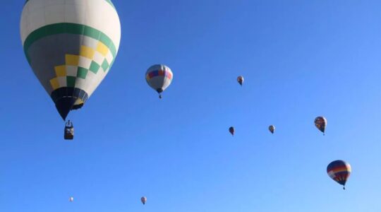 festival de balonismo campos gerais