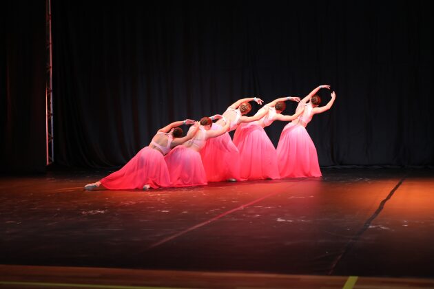 img_46BEBDE091F656576DB92EAE8BFDBBB21336A8D8_420x870
