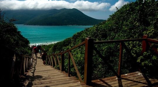 pontal do atalia praias