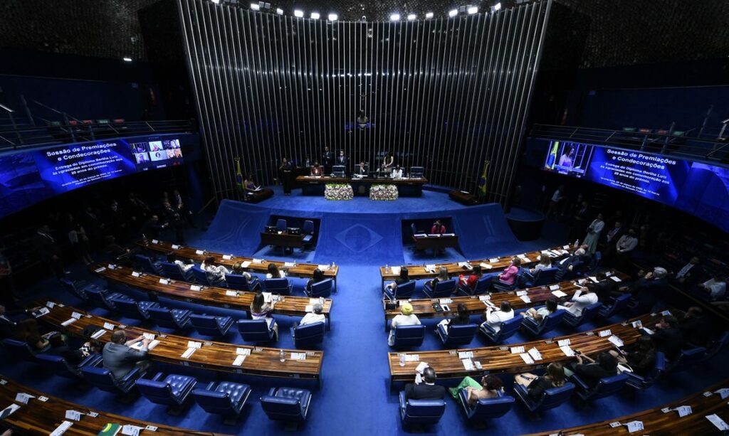 senado reeleicao