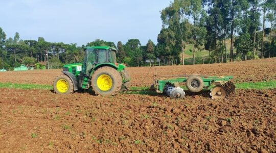 thumb_800x500_trator-agricola