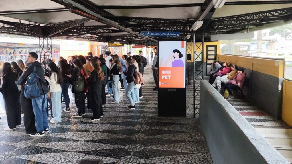 tv de onibus