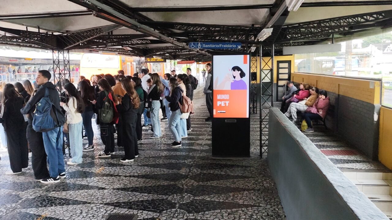 tv de onibus