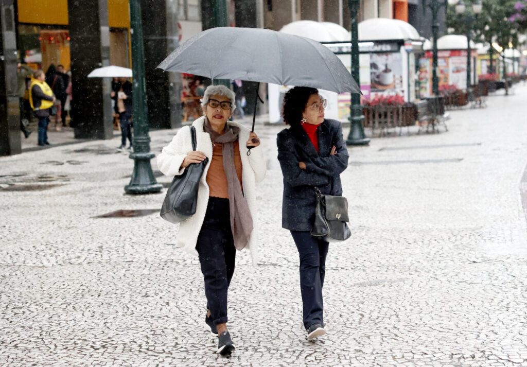 FRIO EM CURITIBA
