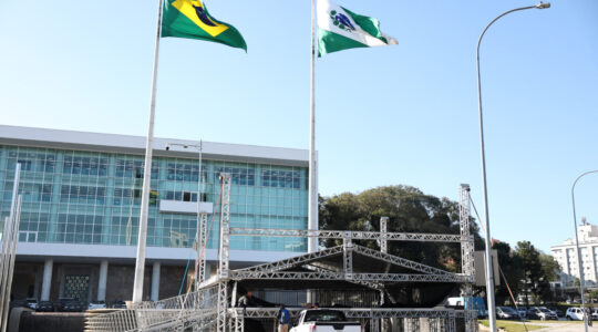 PALCO DE APRESENTAÇAO REGINALDO MANZOTTI