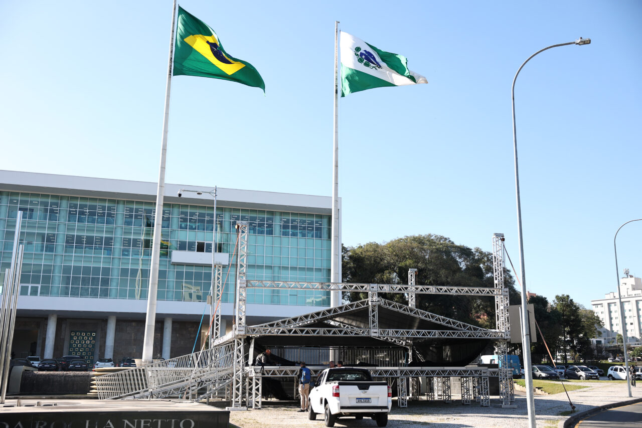 PALCO DE APRESENTAÇAO REGINALDO MANZOTTI