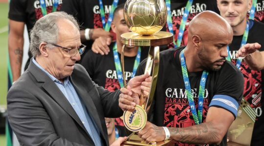 O zagueiro Thiago Heleno, do Athletico