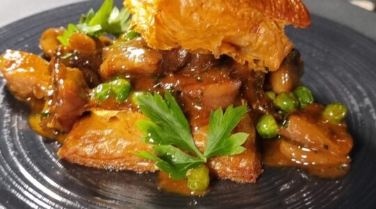 Mil folhas de codorna do DUQ Gastronomia (foto SM)