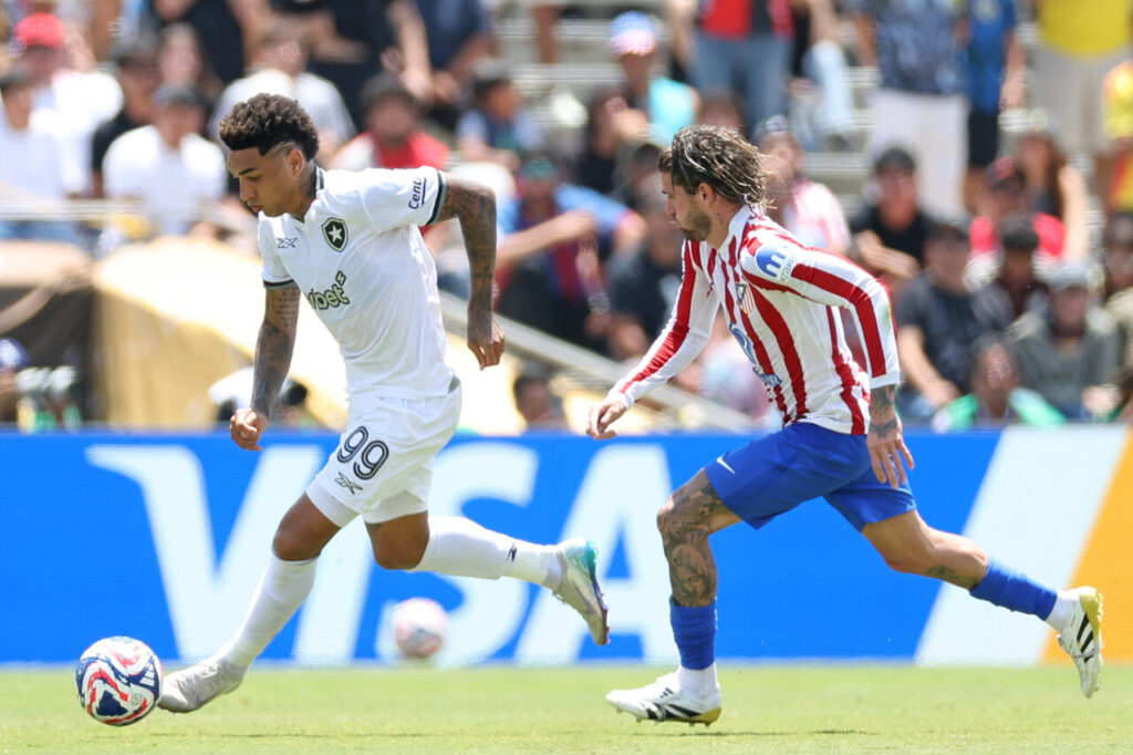 Igor Jesus e De Paul em Atletico de Madrid x Botafogo