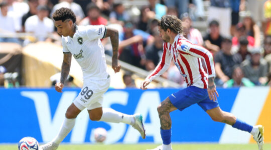 Igor Jesus e De Paul em Atletico de Madrid x Botafogo
