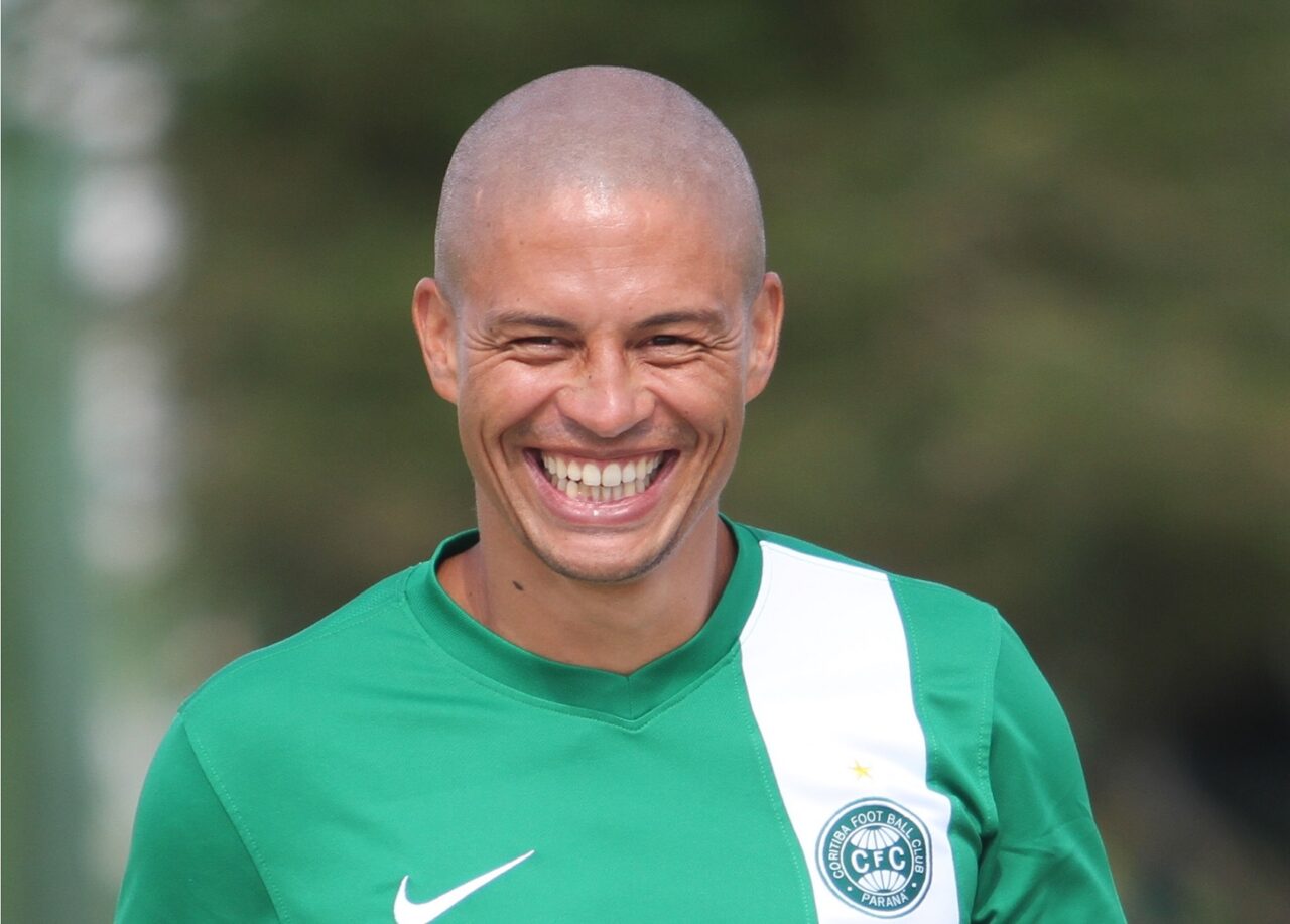 Alex, ex-Coritiba: novo técnico do Operário