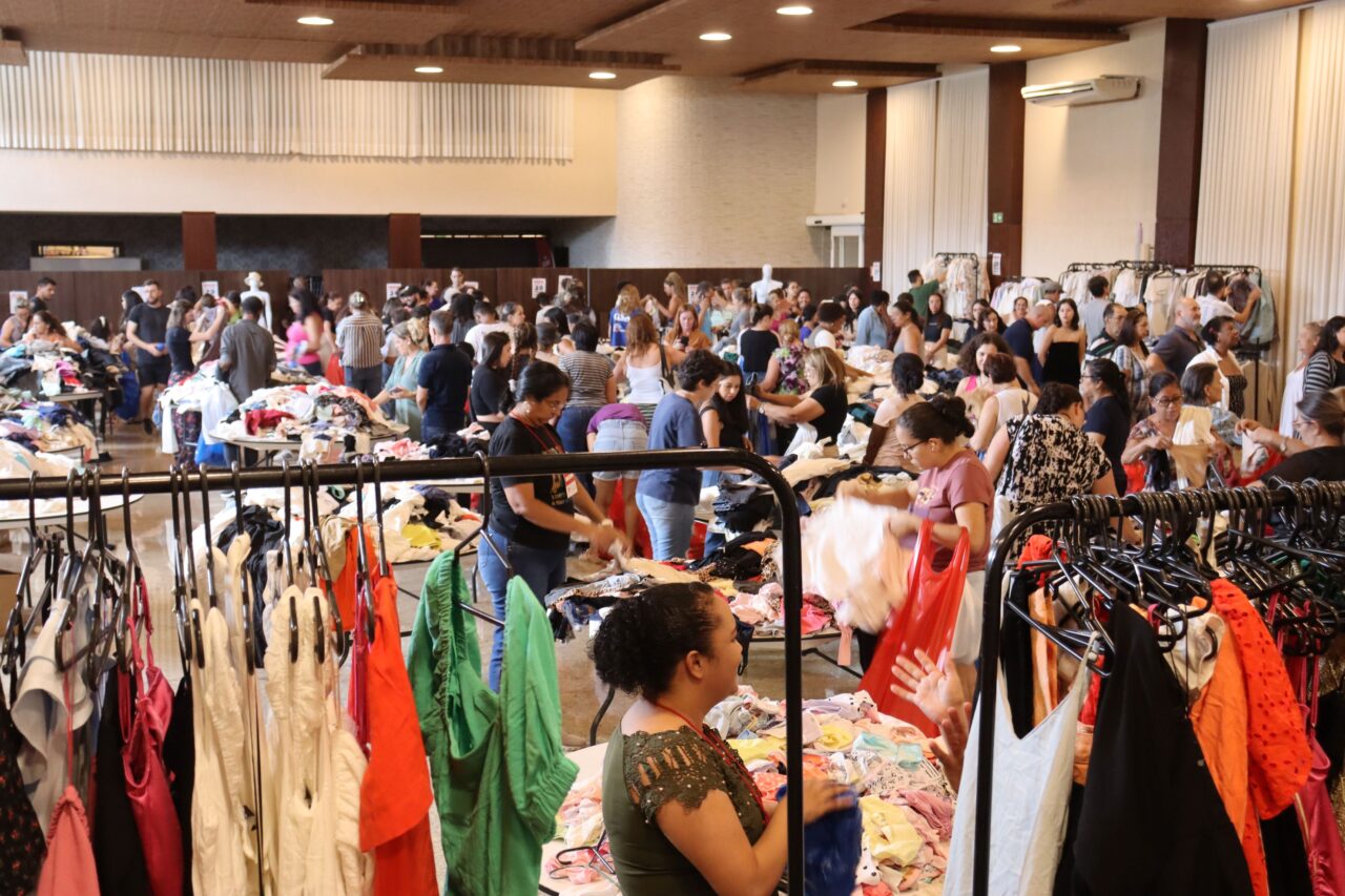 Bazar Solidário Cáritas Paraná – Santuário Nossa Senhora do Carmo – 04 e 05 de abril – divulgação (4)