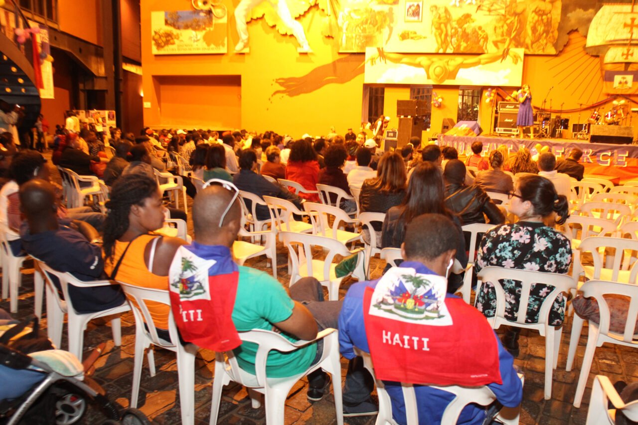 FESTA DIA DA BANDEIRA DOS HAITIANOS NO MEMORIAL DE CURITIBA