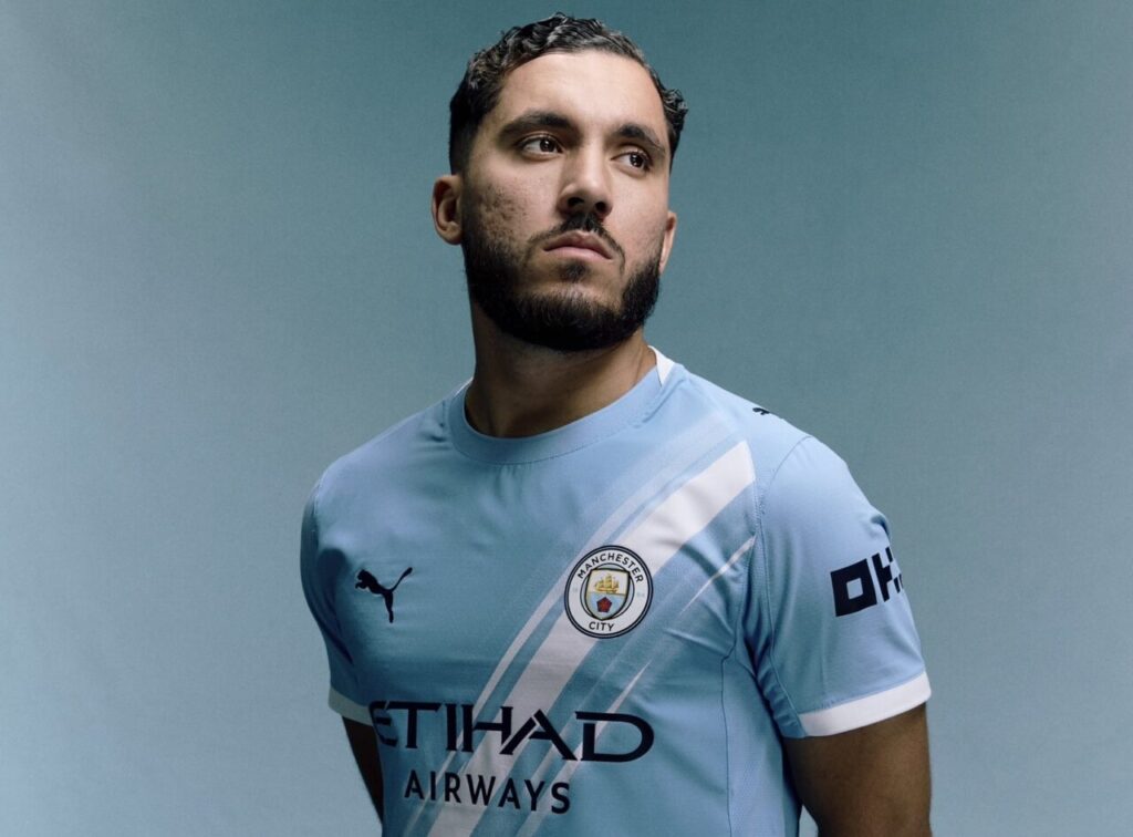 Cherki apresentado pelo Manchester City