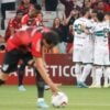 Coritiba vence o Athletico por 2 a 1 em 2022, na Arena da Baixada