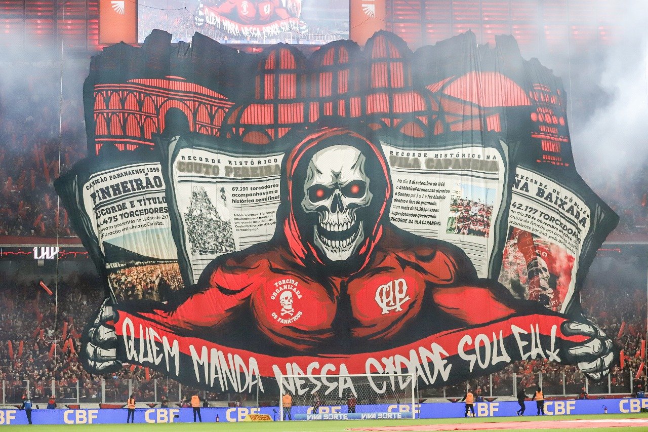 Torcida do Athletico na Arena: recorde do Atletiba